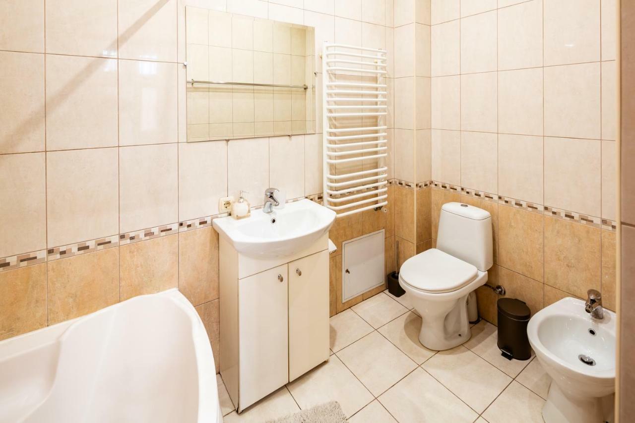 Bv Apartments Exquisite Lviv Buitenkant foto